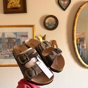 Sonoma Olive and Tan Sandals